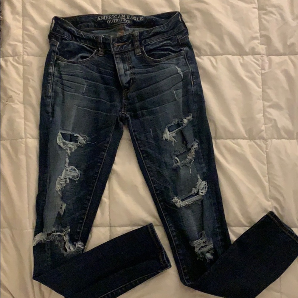 American eagle distressed denim jegging